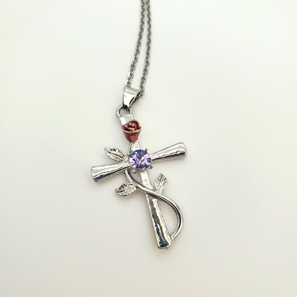 Jewelry - Stainless steel cross necklace